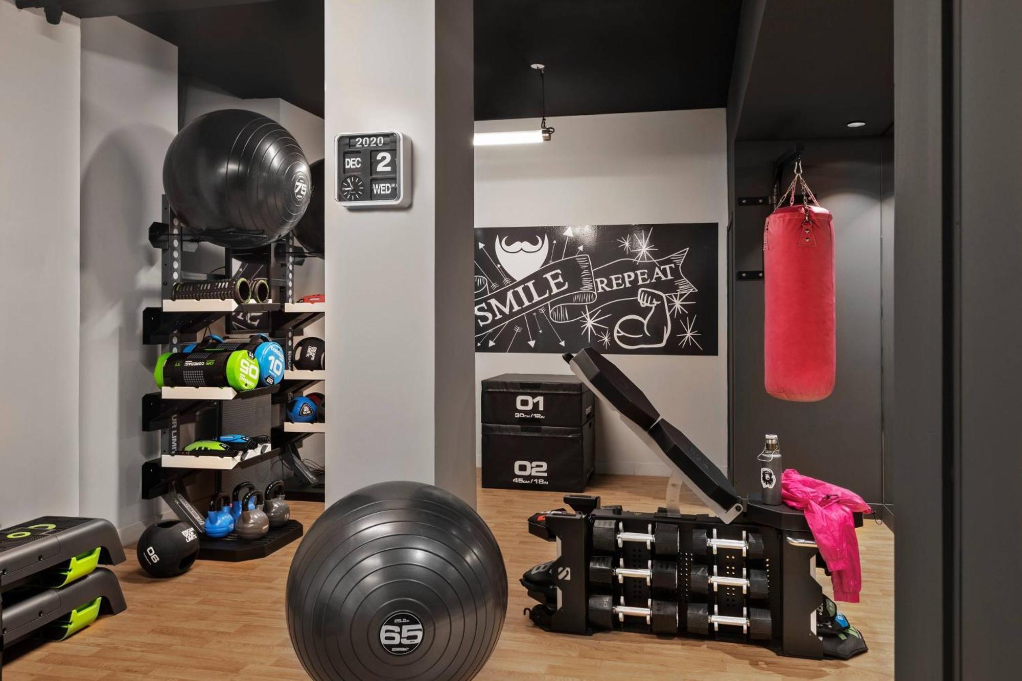 Moxy Lille City Eksteriør billede